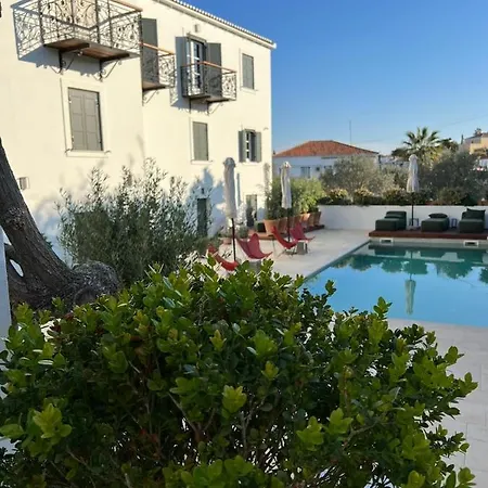Yayaki Hotel